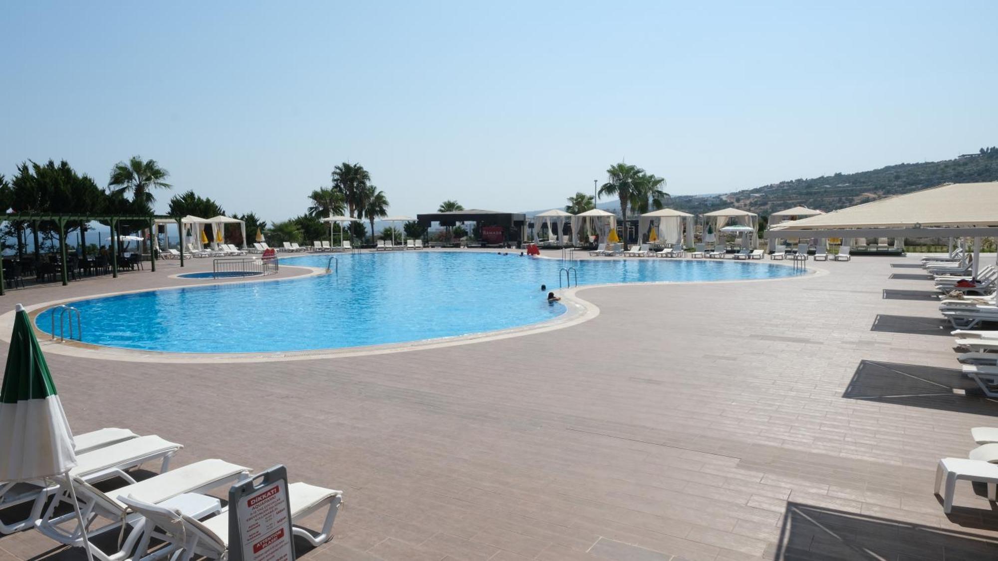 Ramada Resort By Wyndham Kizkalesi Exterior photo